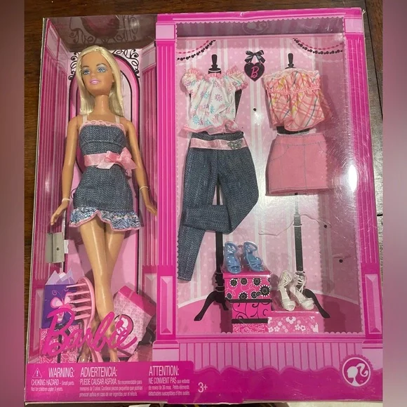 Amazon.co.jp: NOSTALGIC Barbie (よみうりカラームックシリーズ